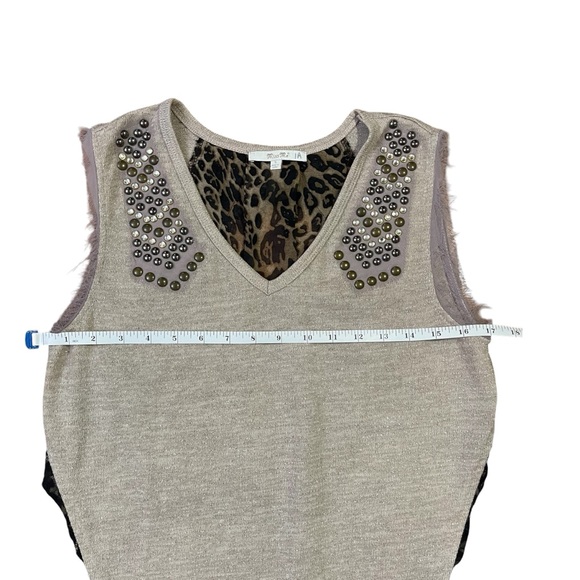 Miss Me Top Sz. S Cream Sleeveless Embellished Blouse Animal Print Metal Studded - Picture 9 of 11